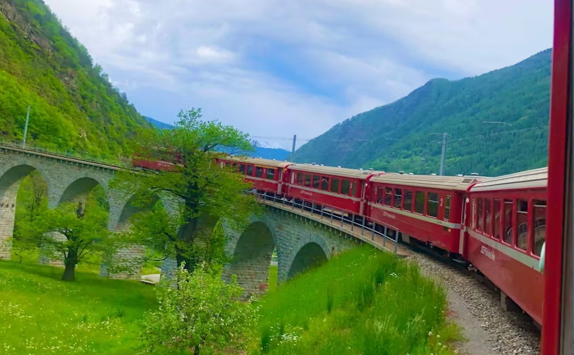 St. Moritz Day Tour from Milan with Iconic Bernina Red Train Ride - Image 4